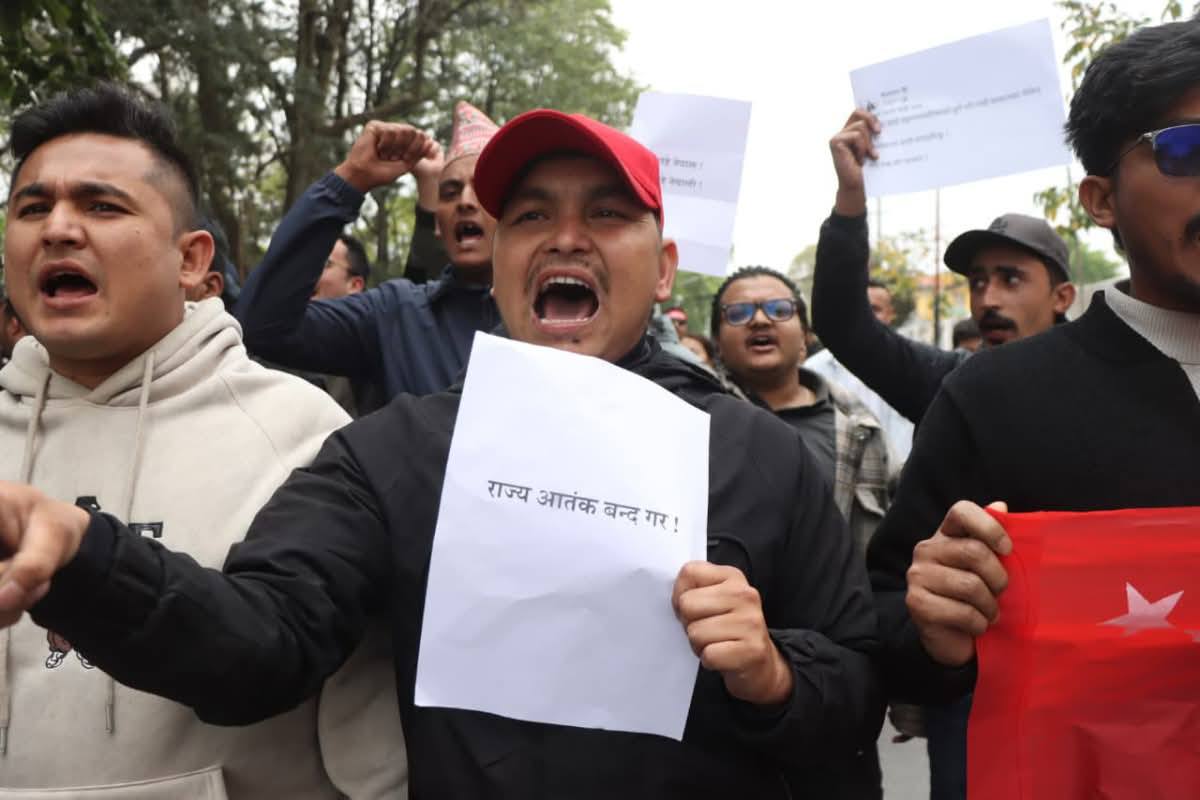 अध्यक्ष ओलीको रिहाइको माग गर्दै एमालेले आज सबै जिल्ला प्रशासन कार्यालयमा ज्ञापन पत्र बुझाउने