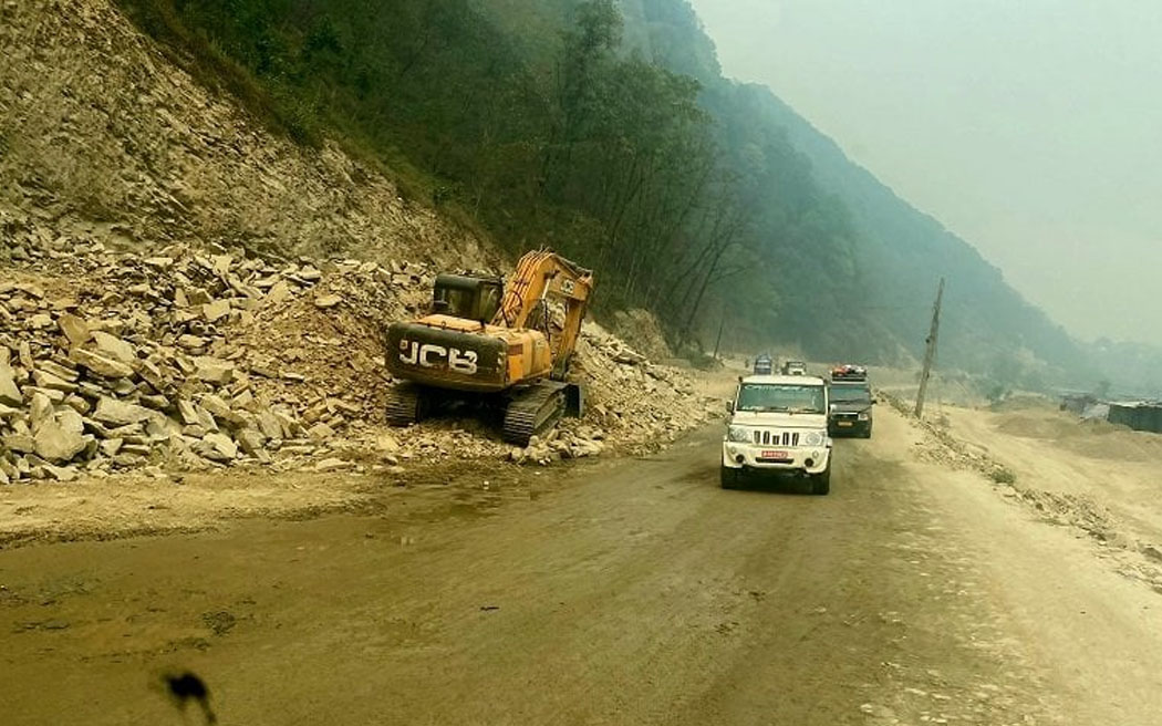 २२ महिनामा पनि बनेन दुई किमी सडक