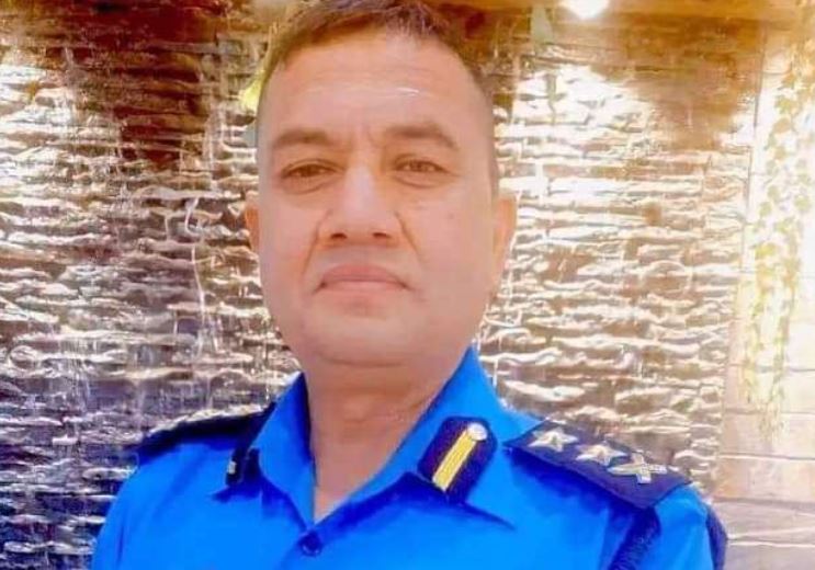 एसपी नरेन्द्र कार्कीको पदीय दुरुपयोग - निजी घर बनाउन प्रहरी र गणको गाडी प्रयोग
