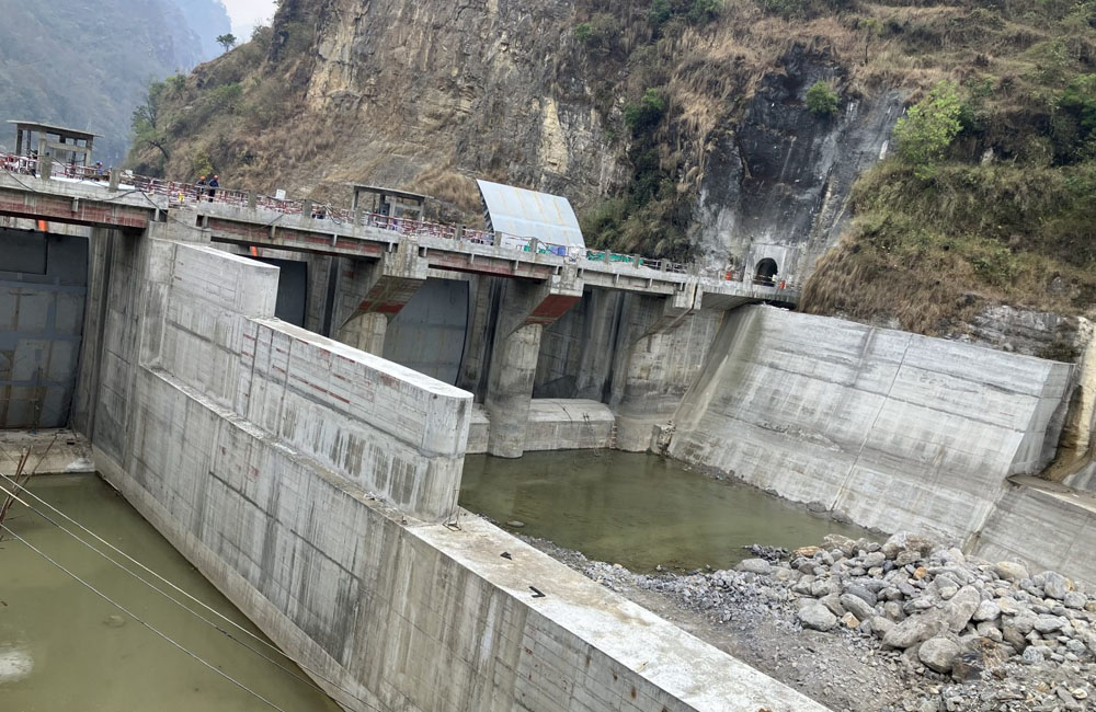 मध्यभोटेकोशीले एक महिनाभित्र बिजुली उत्पादन गर्दै