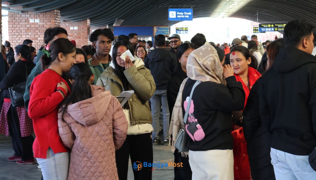 रोजगारी खोज्दै जेठमा मात्रै ६१ हजार नेपाली विदेशिए, मलेसिया पहिलो रोजाइमा