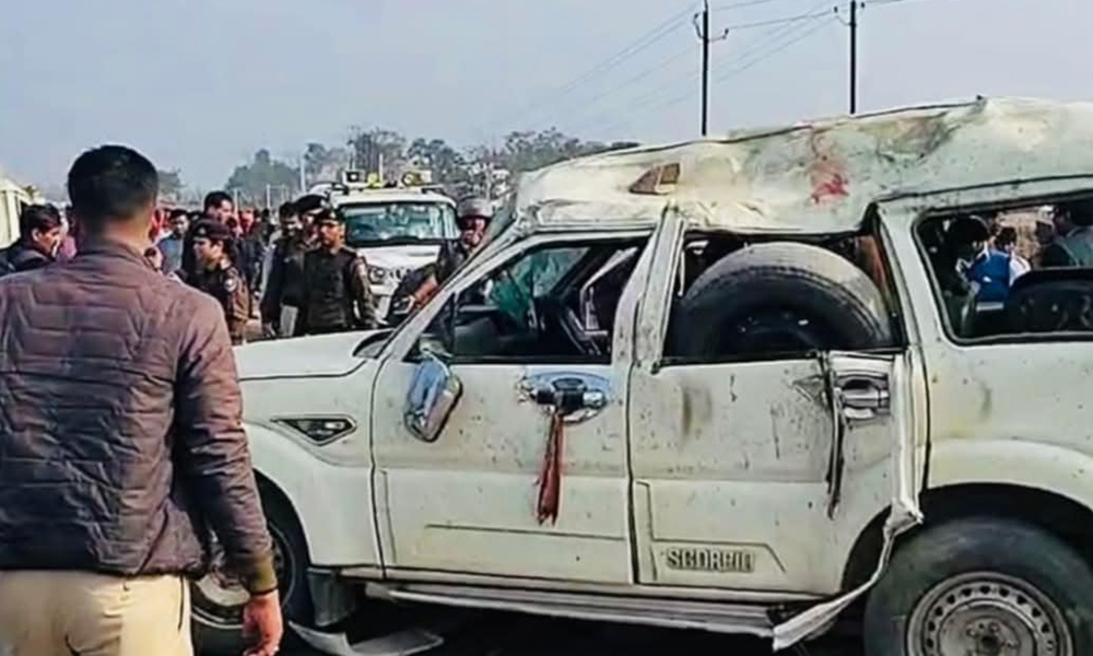 कुरिनटारमा माइक्रोबस र टिपर ठोक्किँदा १३ जना घाइते, दुईको अवस्था गम्भीर